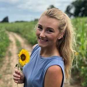 Meet your Posher, Carleigh